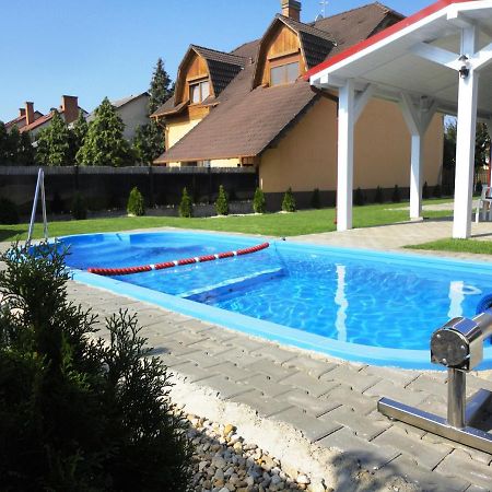 Villa Ani Hajdúszoboszló Exteriör bild
