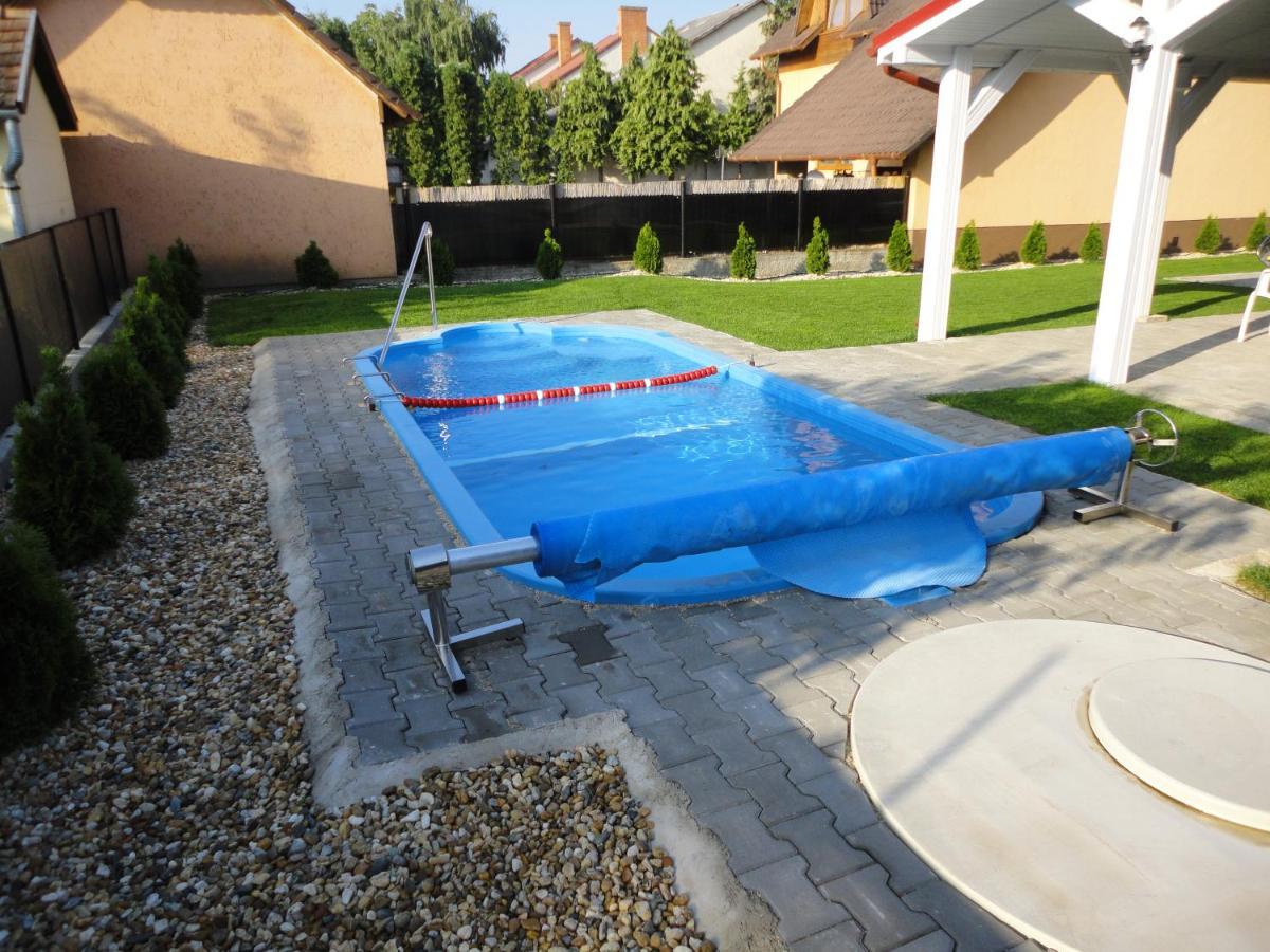 Villa Ani Hajdúszoboszló Exteriör bild