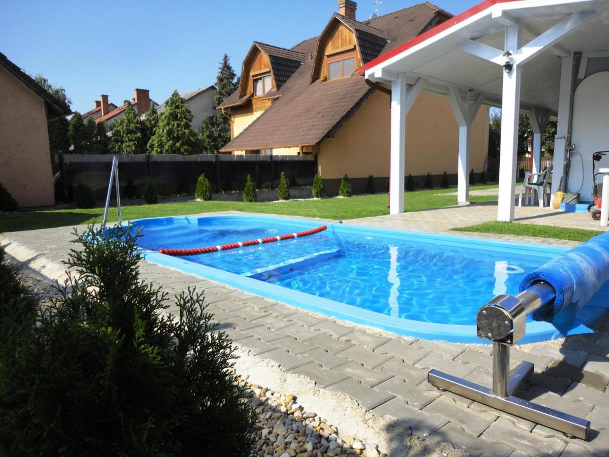 Villa Ani Hajdúszoboszló Exteriör bild