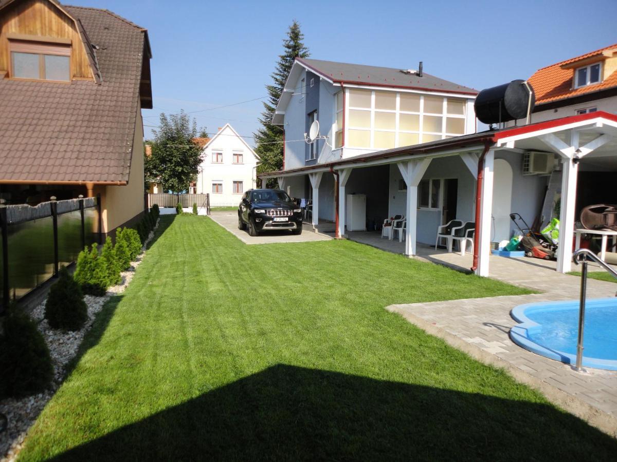 Villa Ani Hajdúszoboszló Exteriör bild